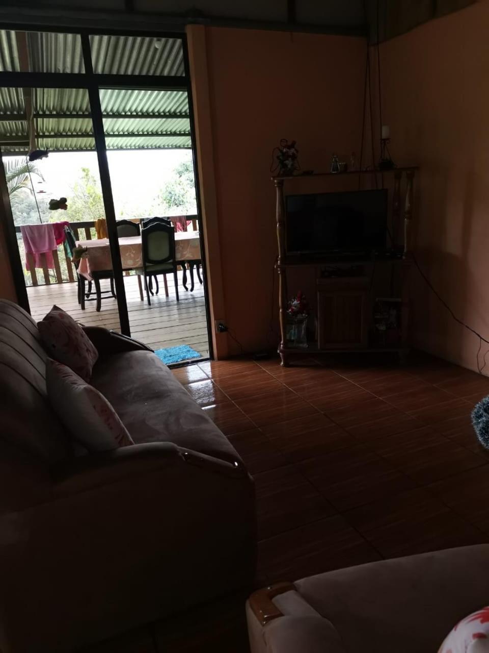 Bella Vista Guest House Turrialba Dış mekan fotoğraf